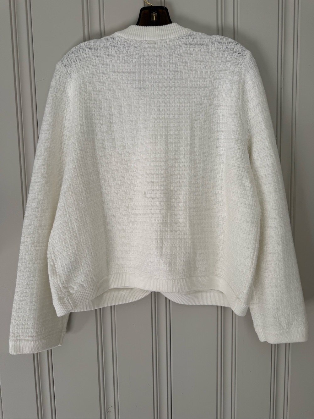 White Textured V-Neck Button Front Cardigan - Picture 5 of 5